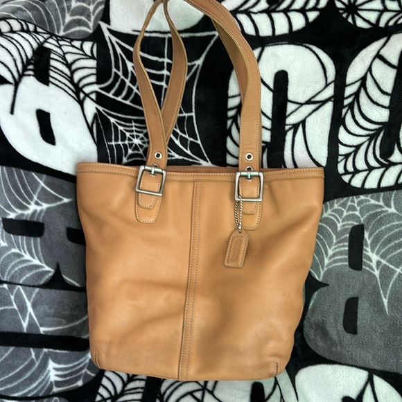 COACH VINTAGE 2004 LEATHER PURSE - Picture 1 of 5
